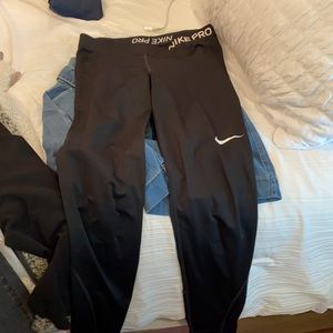 nike 28’ black leggings